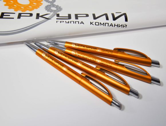 Брендированный шоколад и ручки с логотипом к выставке